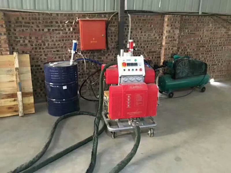 湖南聚脲噴涂機(jī) JNJXH5600 舞臺泡沫雕塑表層面硬化噴涂 壓力24Mpa(圖1) H5600型泡沫雕塑表面硬化聚脲噴涂機(jī)